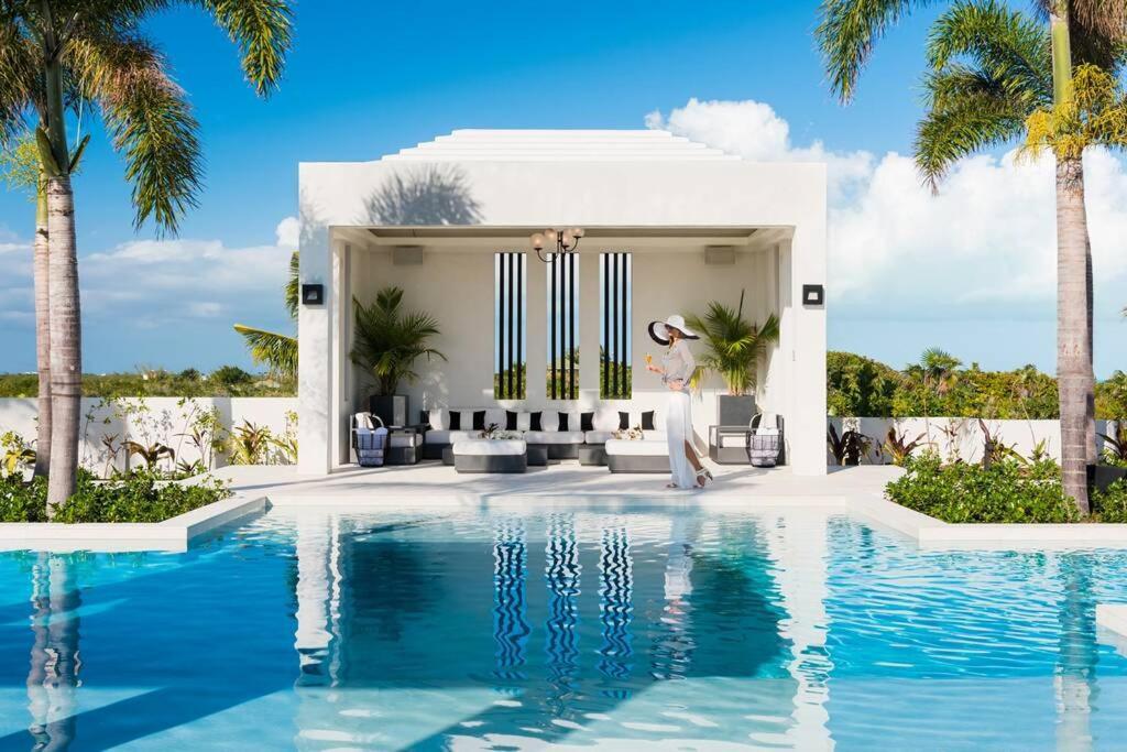 Triton Luxury Villa Провиденсиалес Екстериор снимка