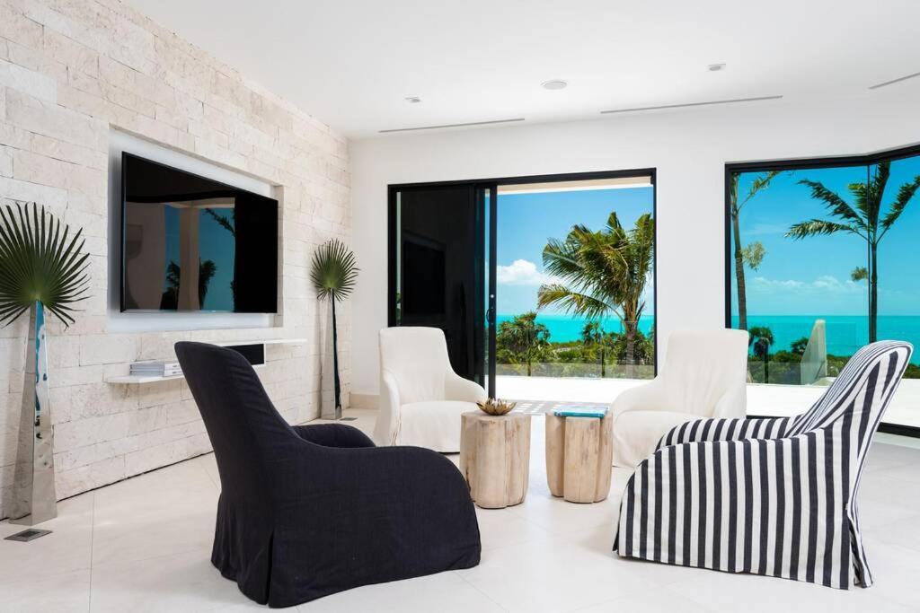 Triton Luxury Villa Провиденсиалес Екстериор снимка