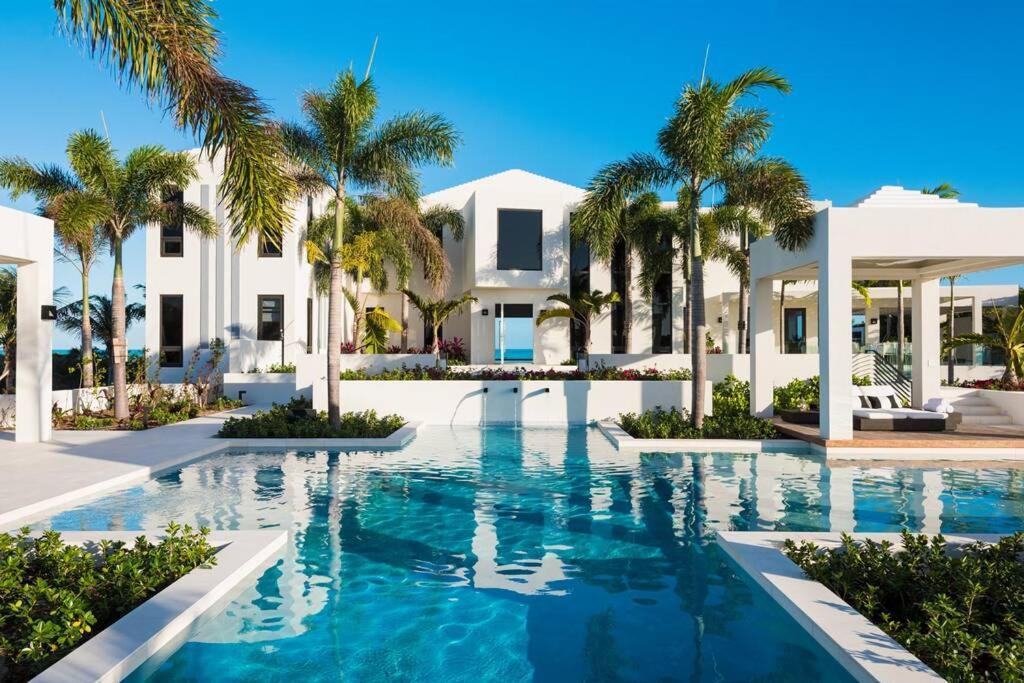 Triton Luxury Villa Провиденсиалес Екстериор снимка