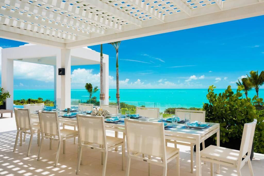 Triton Luxury Villa Провиденсиалес Екстериор снимка
