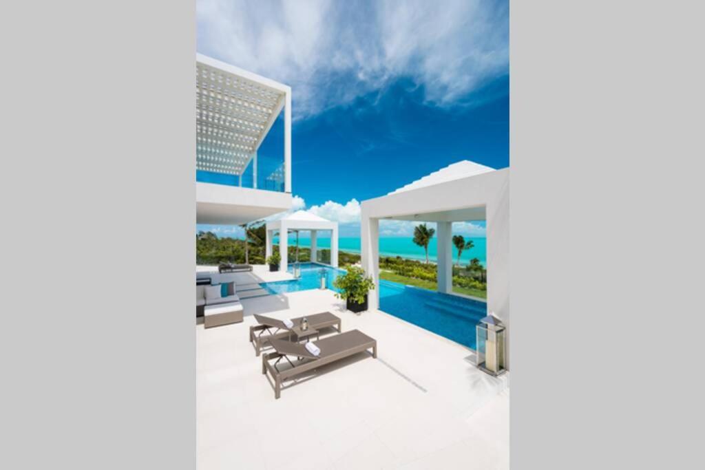 Triton Luxury Villa Провиденсиалес Екстериор снимка