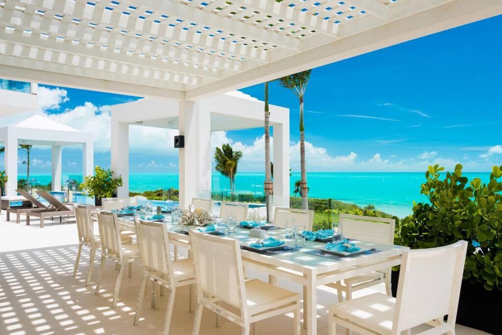 Triton Luxury Villa Провиденсиалес Екстериор снимка